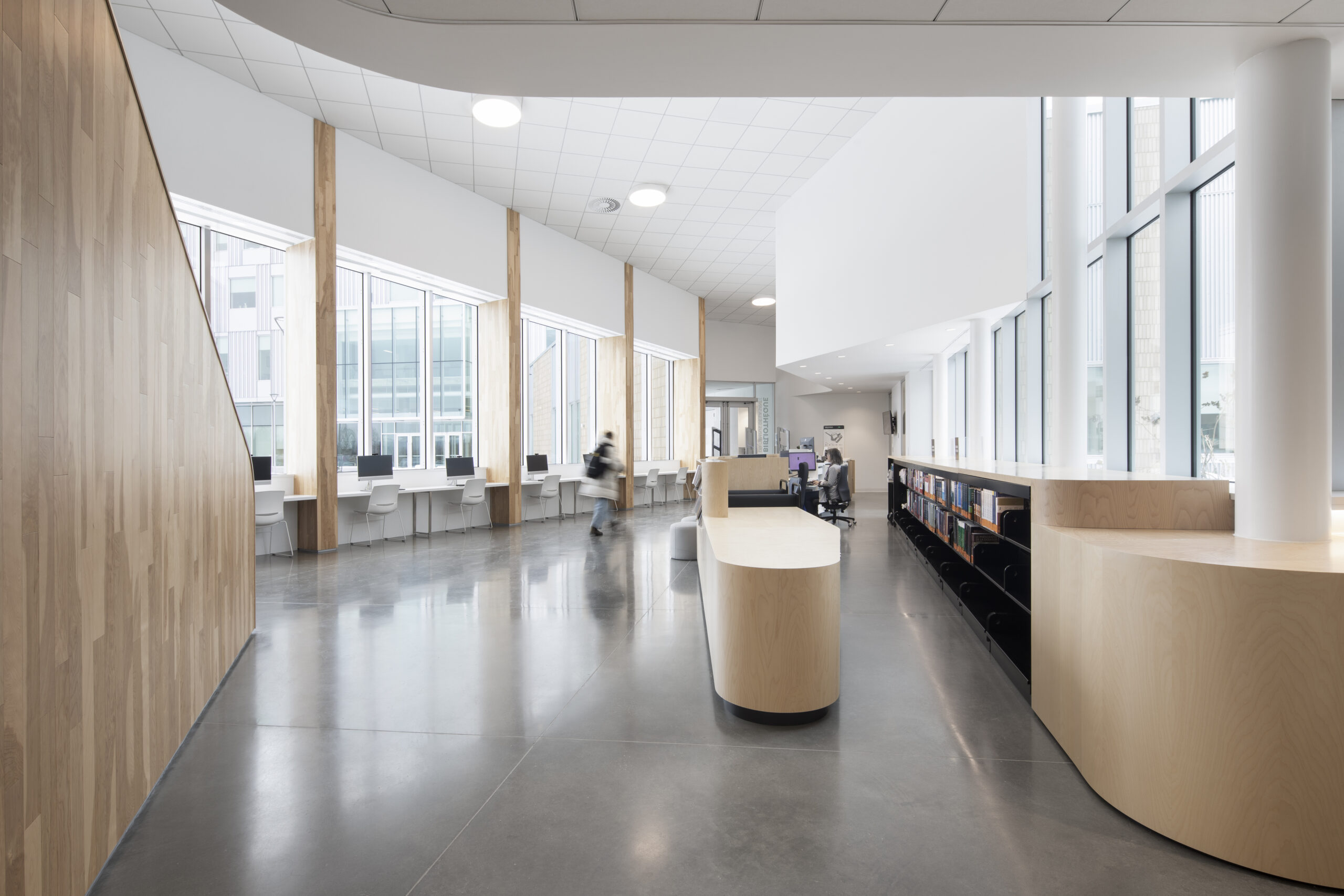Carrefour du Savoir de l'Université de Sherbrooke - Couloir - Projet d'architecture