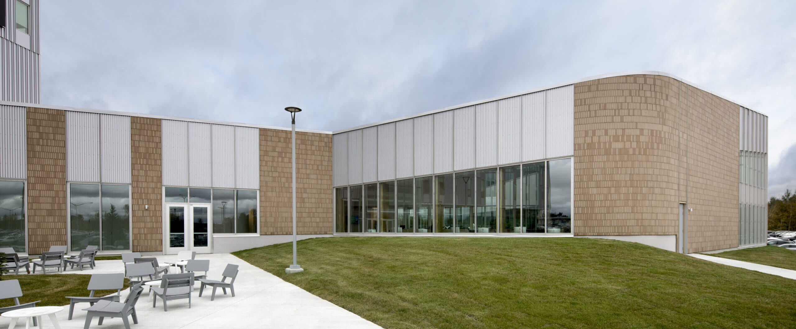 Carrefour du Savoir de l'Université de Sherbrooke - Mur rideau - Projet d'architecture